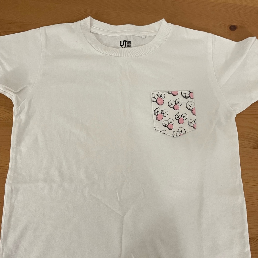 White T-shirt no stains